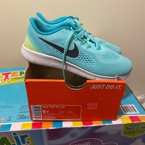 Nike Free RN (GS)